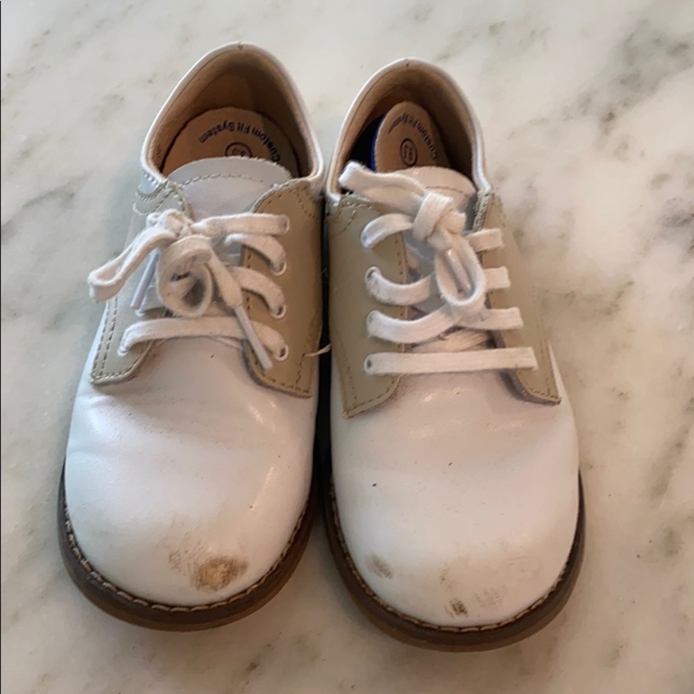 Footnotes Tan Saddle shoes